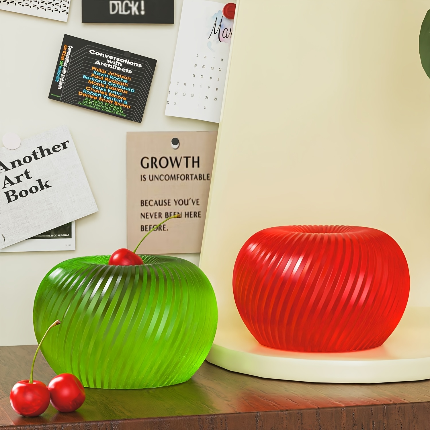 A trendy red apple silicone mo - đánh giá và giá Candle Making Easy